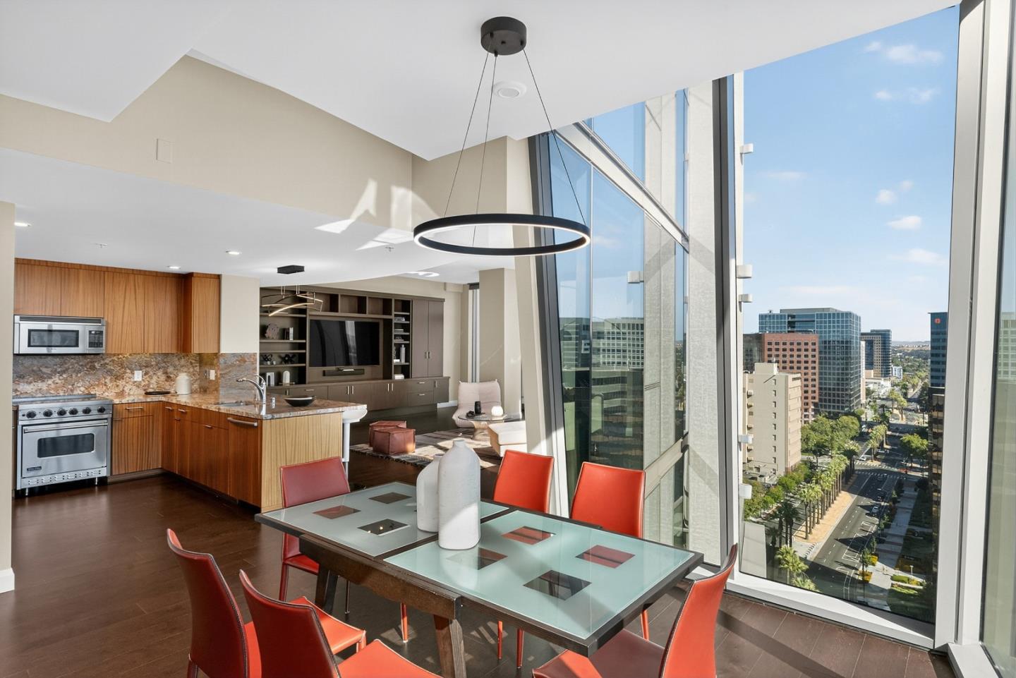 Detail Gallery Image 22 of 44 For 38 N Almaden Blvd #2001,  San Jose,  CA 95110 - 3 Beds | 2 Baths