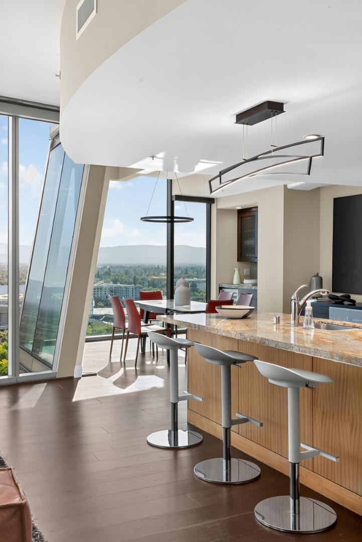 Detail Gallery Image 27 of 44 For 38 N Almaden Blvd #2001,  San Jose,  CA 95110 - 3 Beds | 2 Baths