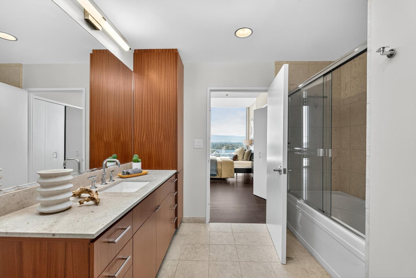 Detail Gallery Image 35 of 44 For 38 N Almaden Blvd #2001,  San Jose,  CA 95110 - 3 Beds | 2 Baths