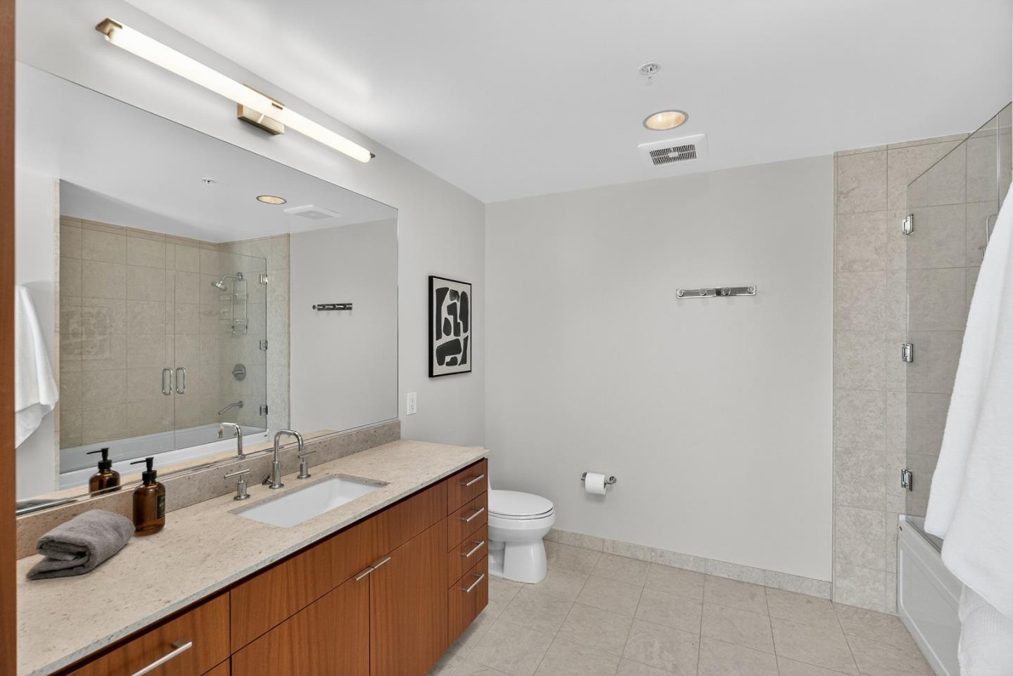 Detail Gallery Image 42 of 44 For 38 N Almaden Blvd #2001,  San Jose,  CA 95110 - 3 Beds | 2 Baths