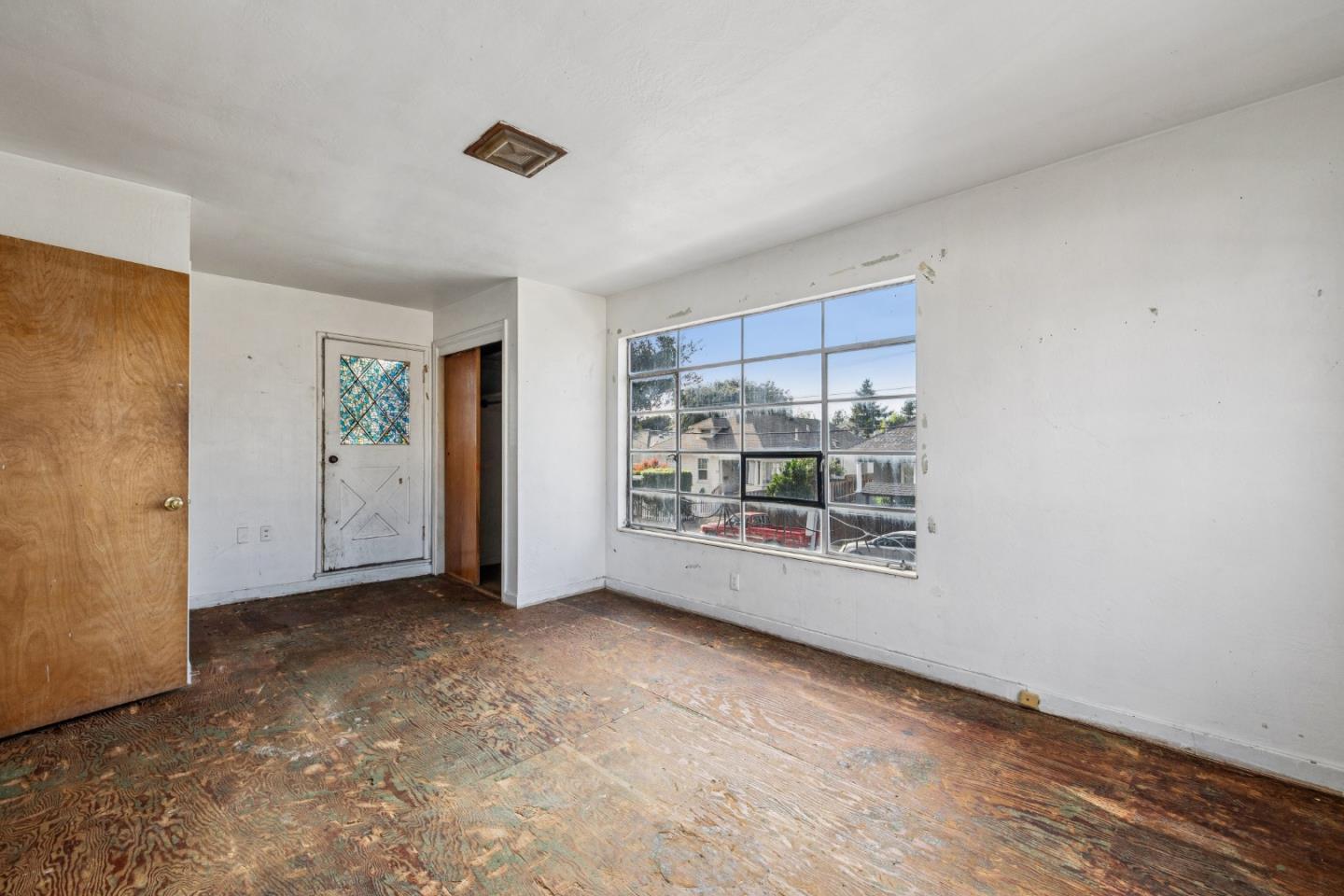 Detail Gallery Image 31 of 62 For 314 E Santa Inez Ave, San Mateo,  CA 94401 - 3 Beds | 2/1 Baths
