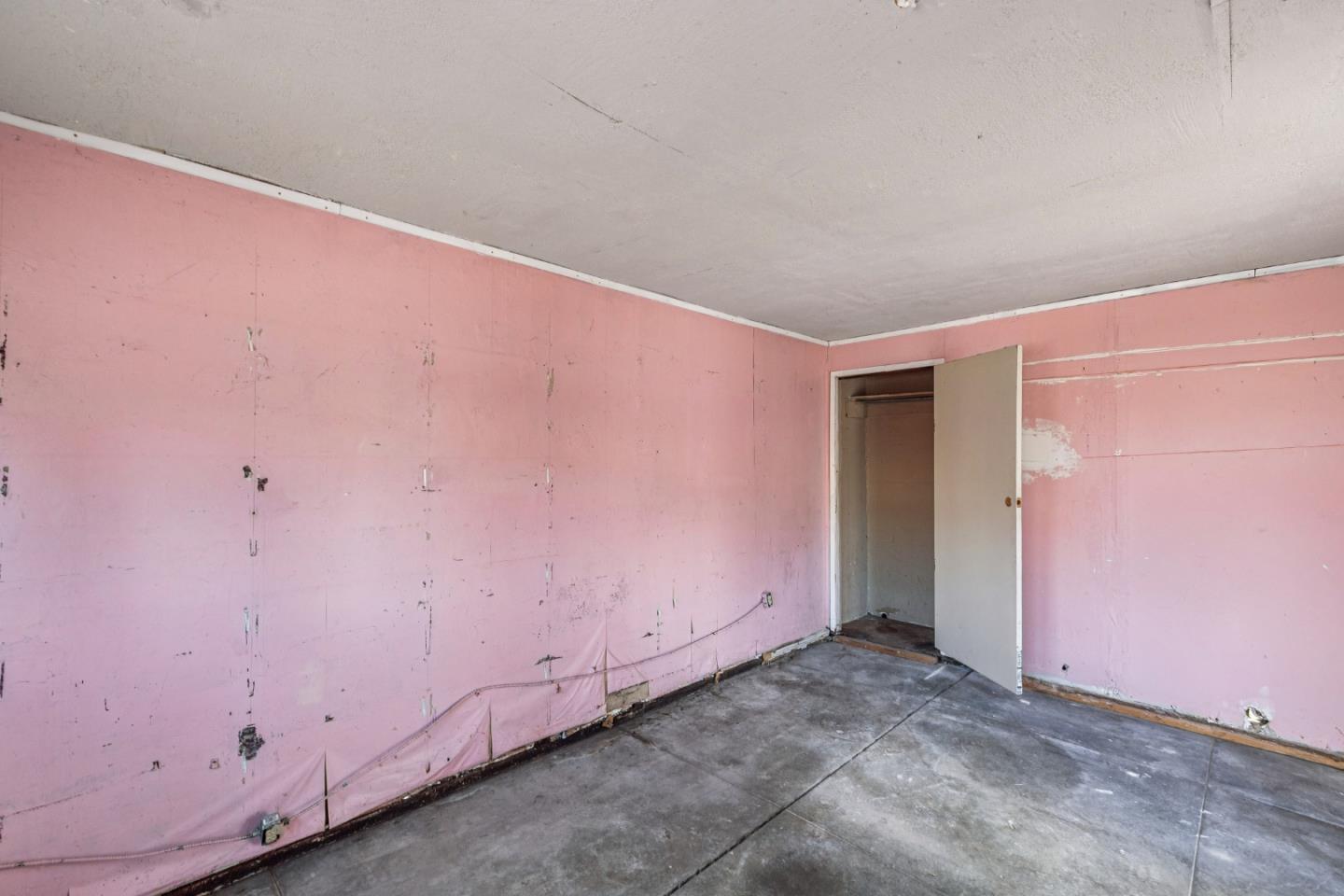 Detail Gallery Image 46 of 62 For 314 E Santa Inez Ave, San Mateo,  CA 94401 - 3 Beds | 2/1 Baths
