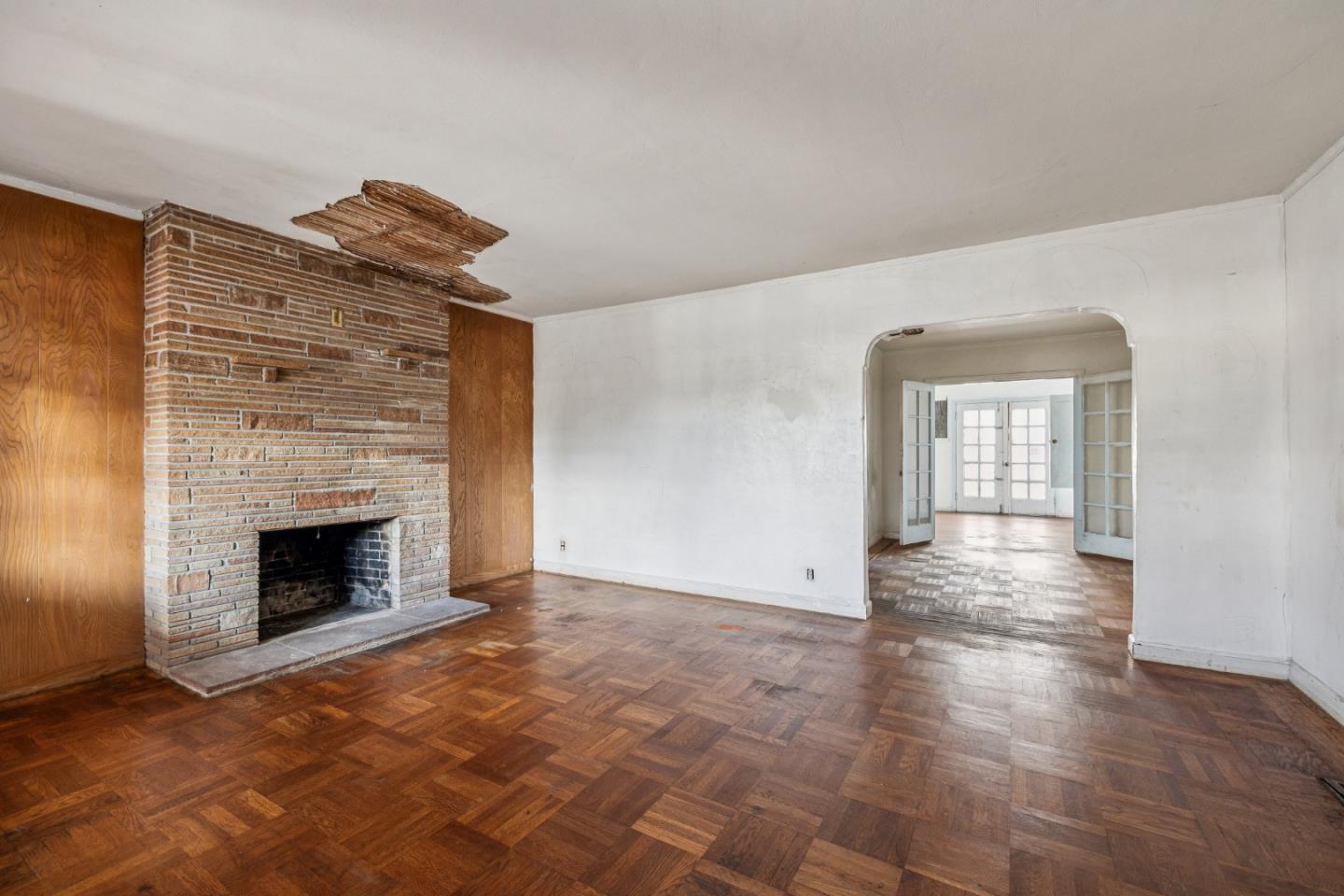 Detail Gallery Image 5 of 62 For 314 E Santa Inez Ave, San Mateo,  CA 94401 - 3 Beds | 2/1 Baths