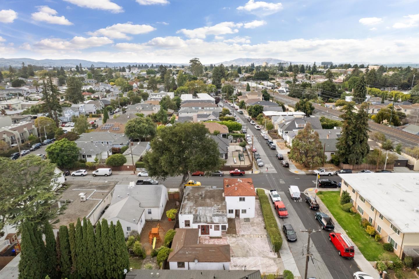Detail Gallery Image 56 of 62 For 314 E Santa Inez Ave, San Mateo,  CA 94401 - 3 Beds | 2/1 Baths