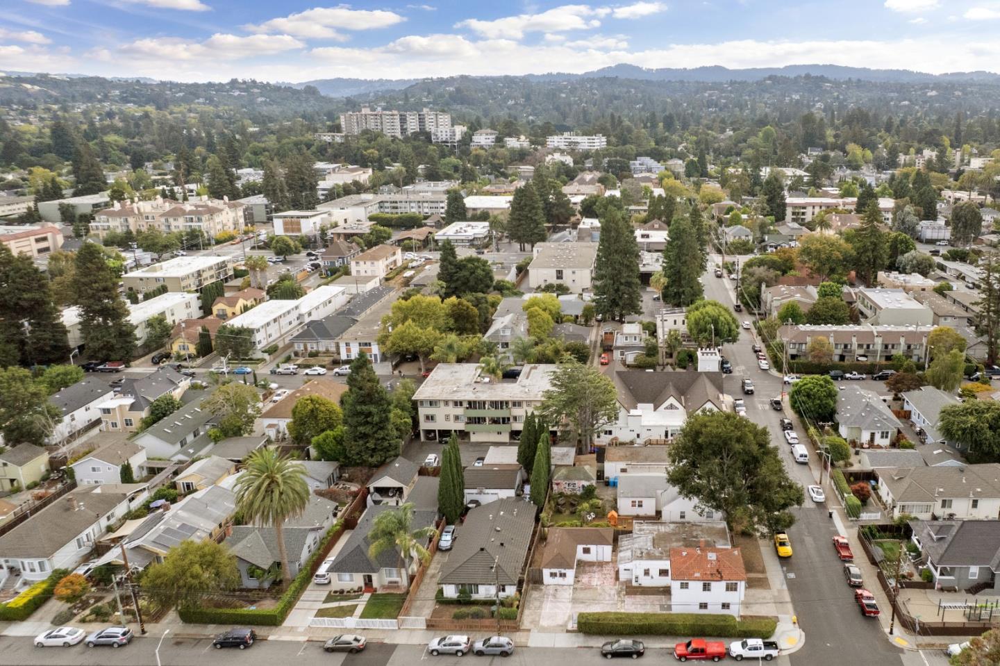 Detail Gallery Image 57 of 62 For 314 E Santa Inez Ave, San Mateo,  CA 94401 - 3 Beds | 2/1 Baths