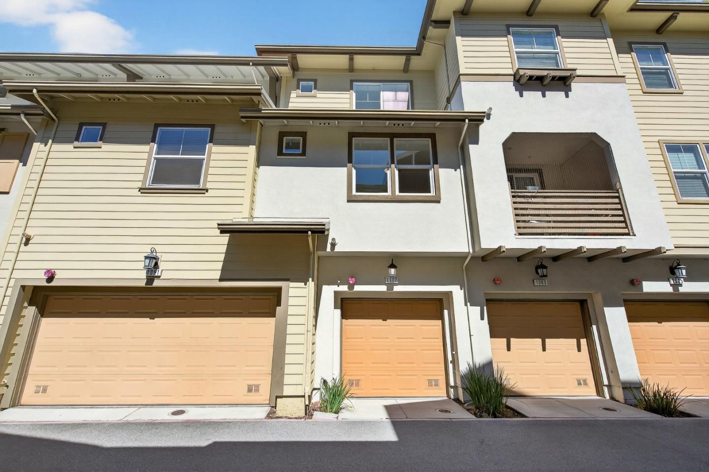 Detail Gallery Image 23 of 29 For 1087 Yarrow Ter, San Jose,  CA 95133 - 3 Beds | 3 Baths