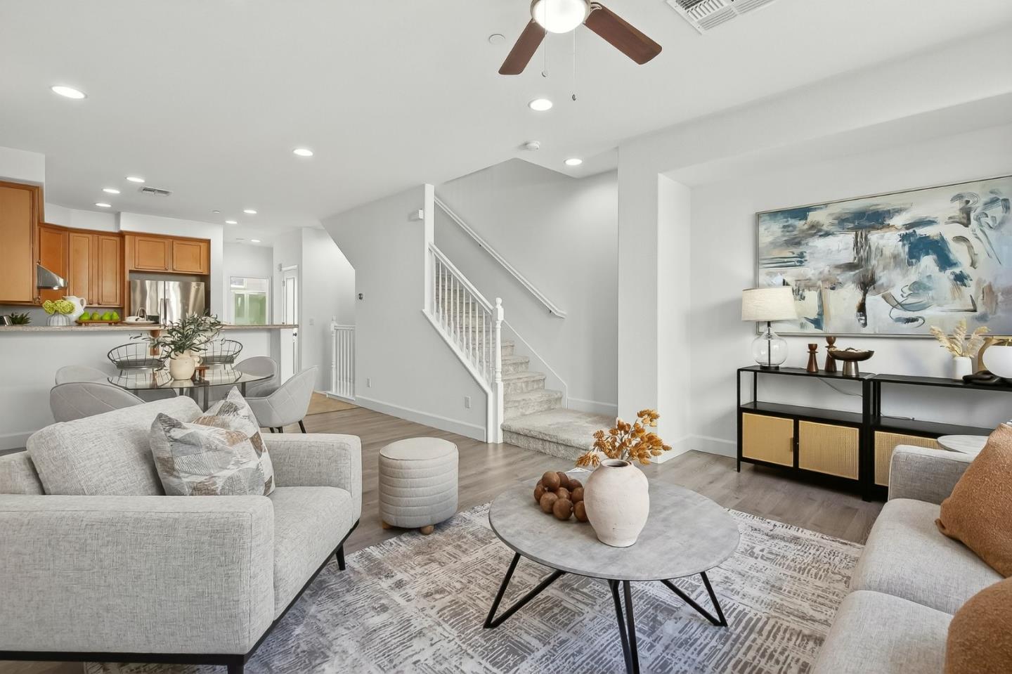Detail Gallery Image 6 of 29 For 1087 Yarrow Ter, San Jose,  CA 95133 - 3 Beds | 3 Baths