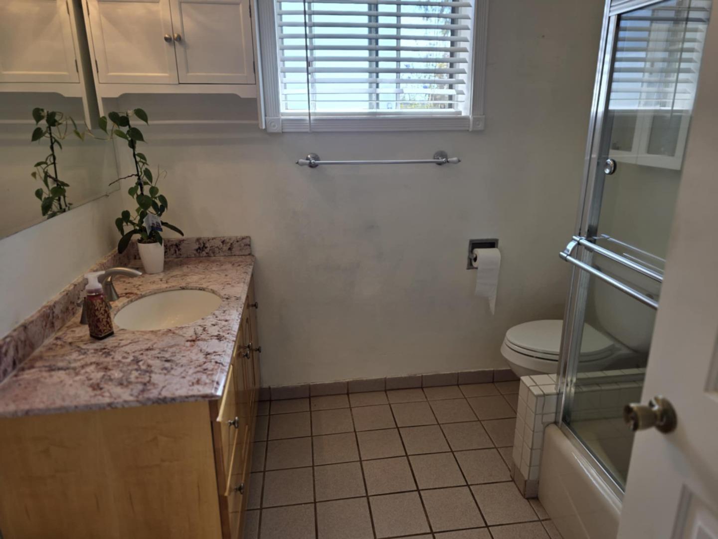 Detail Gallery Image 12 of 12 For 30 Hebert Rd, Salinas,  CA 93906 - 3 Beds | 2 Baths