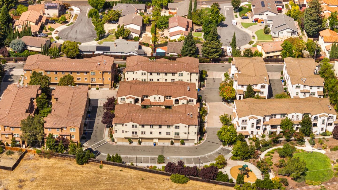 Detail Gallery Image 34 of 42 For 248 Paso Roble Cmn, Fremont,  CA 94539 - 4 Beds | 3/1 Baths