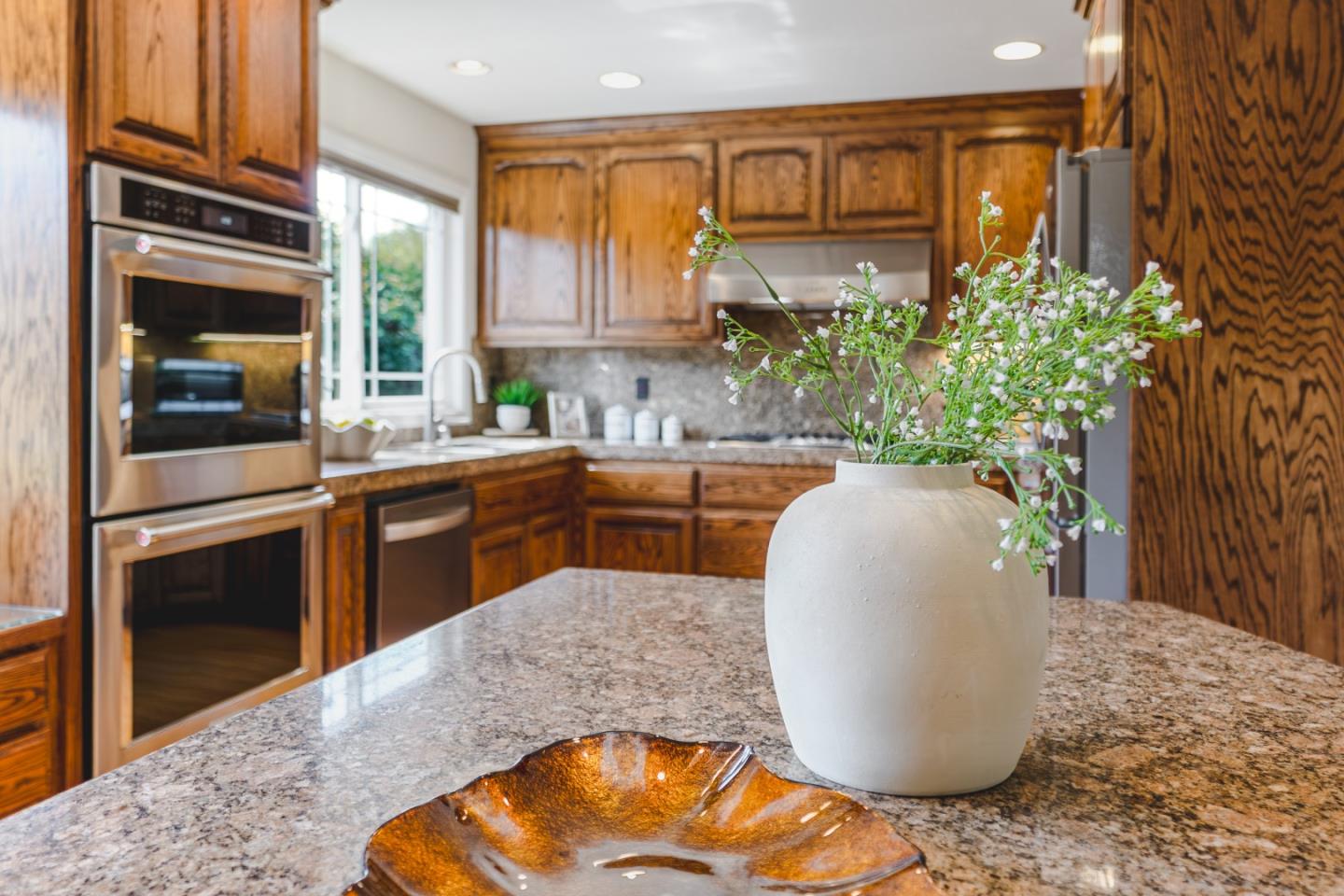 Detail Gallery Image 7 of 63 For 864 Midvale Ln, San Jose,  CA 95136 - 3 Beds | 2 Baths