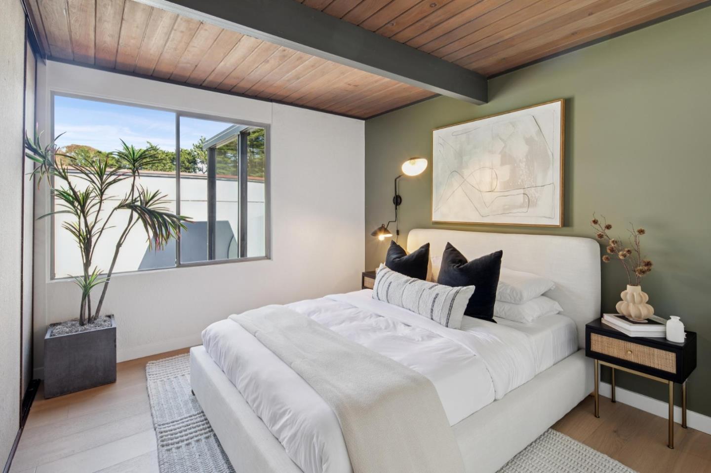 Detail Gallery Image 13 of 46 For 255 Amber Dr, San Francisco,  CA 94131 - 4 Beds | 2 Baths