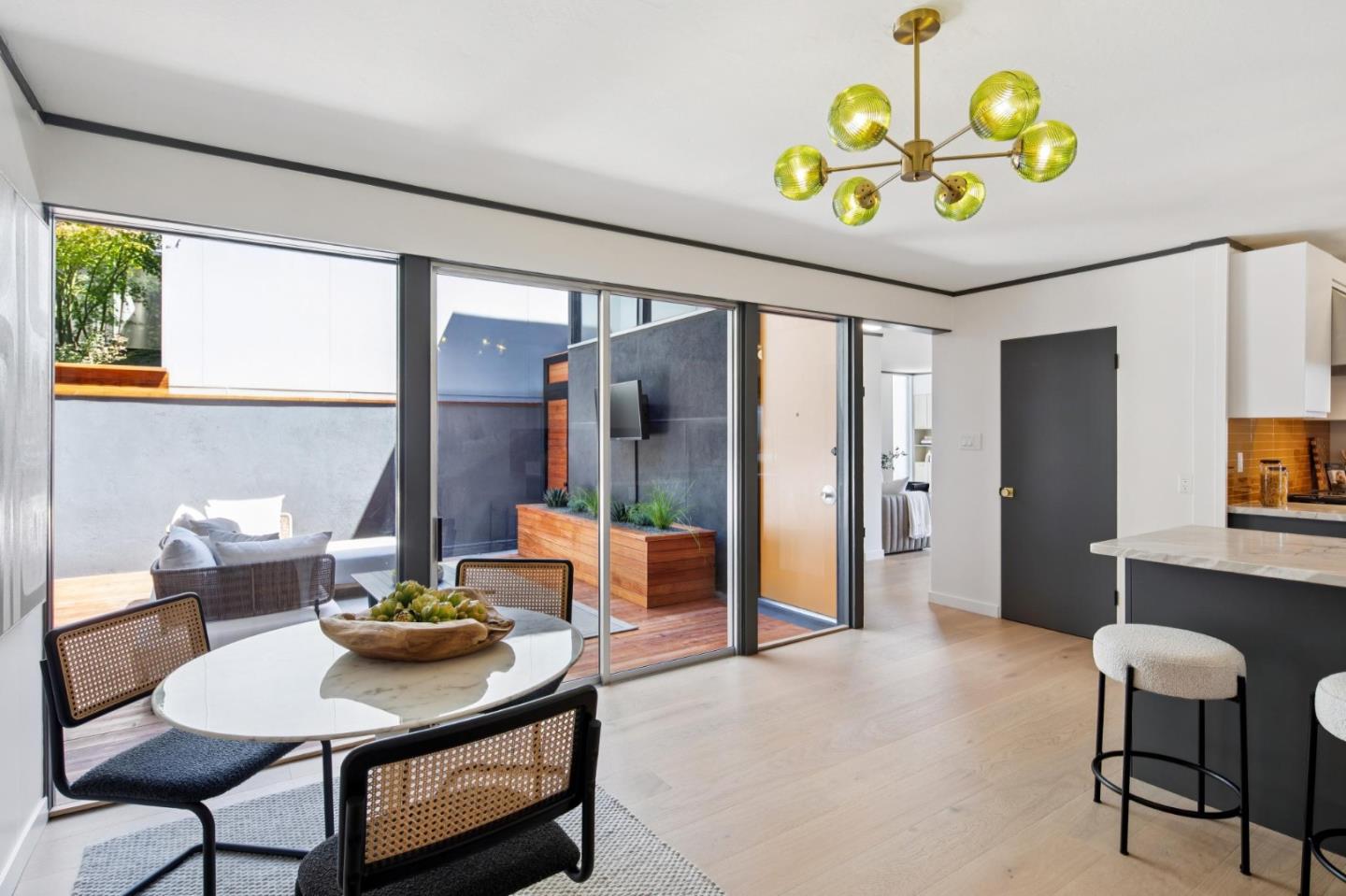 Detail Gallery Image 6 of 46 For 255 Amber Dr, San Francisco,  CA 94131 - 4 Beds | 2 Baths
