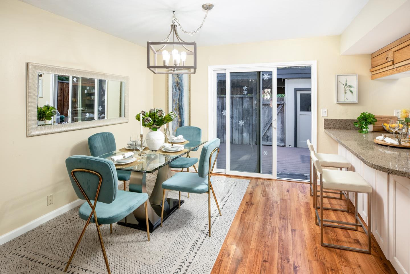 Detail Gallery Image 11 of 27 For 1492 Aurelian Ln, San Jose,  CA 95126 - 3 Beds | 2/1 Baths