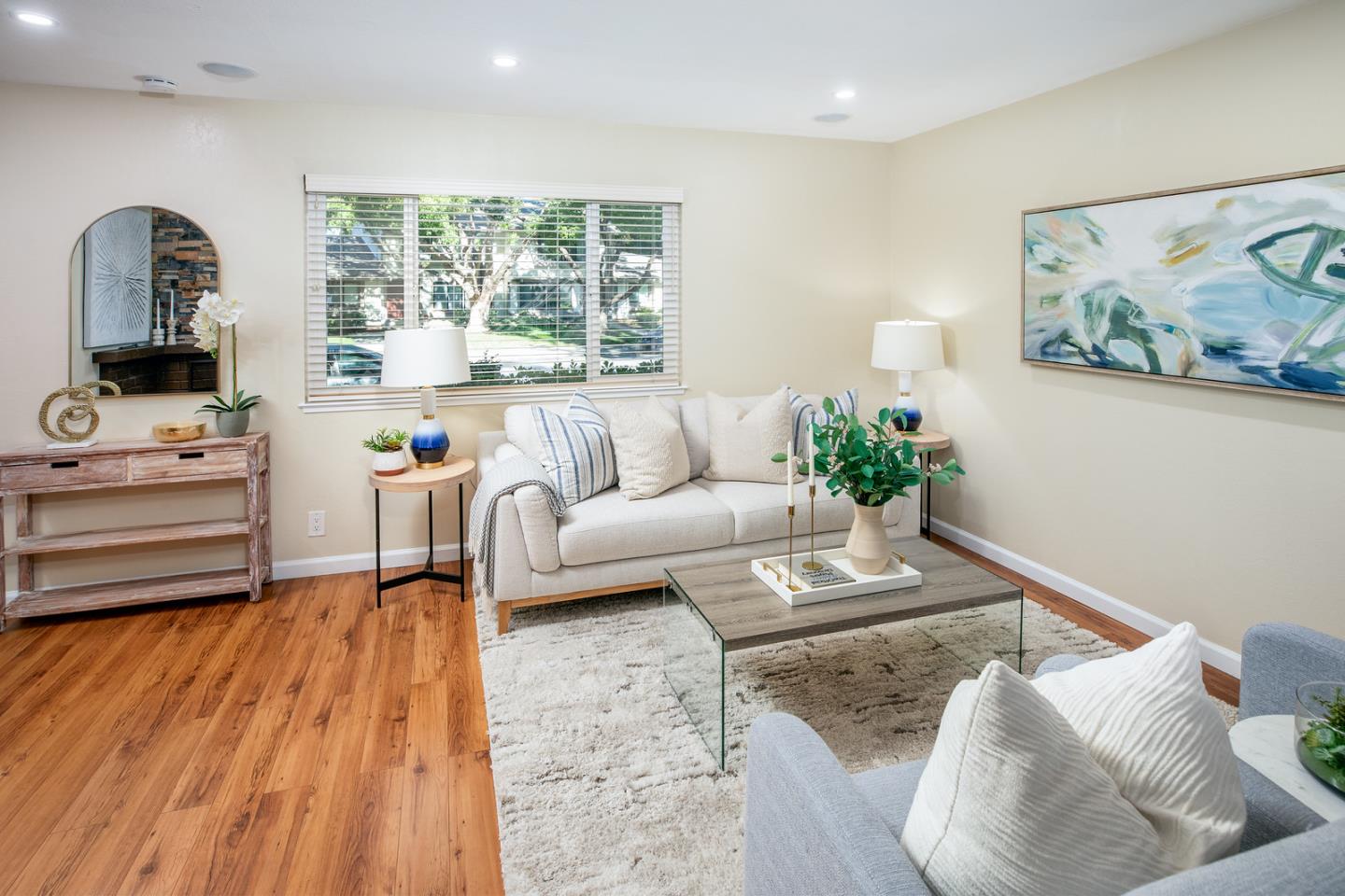 Detail Gallery Image 7 of 27 For 1492 Aurelian Ln, San Jose,  CA 95126 - 3 Beds | 2/1 Baths