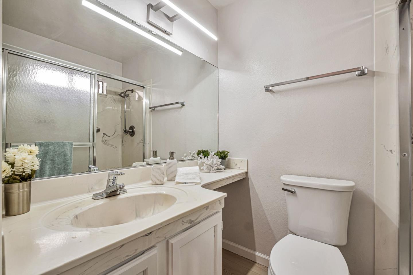 Detail Gallery Image 20 of 42 For 40425 Chapel Way #214,  Fremont,  CA 94538 - 3 Beds | 2 Baths