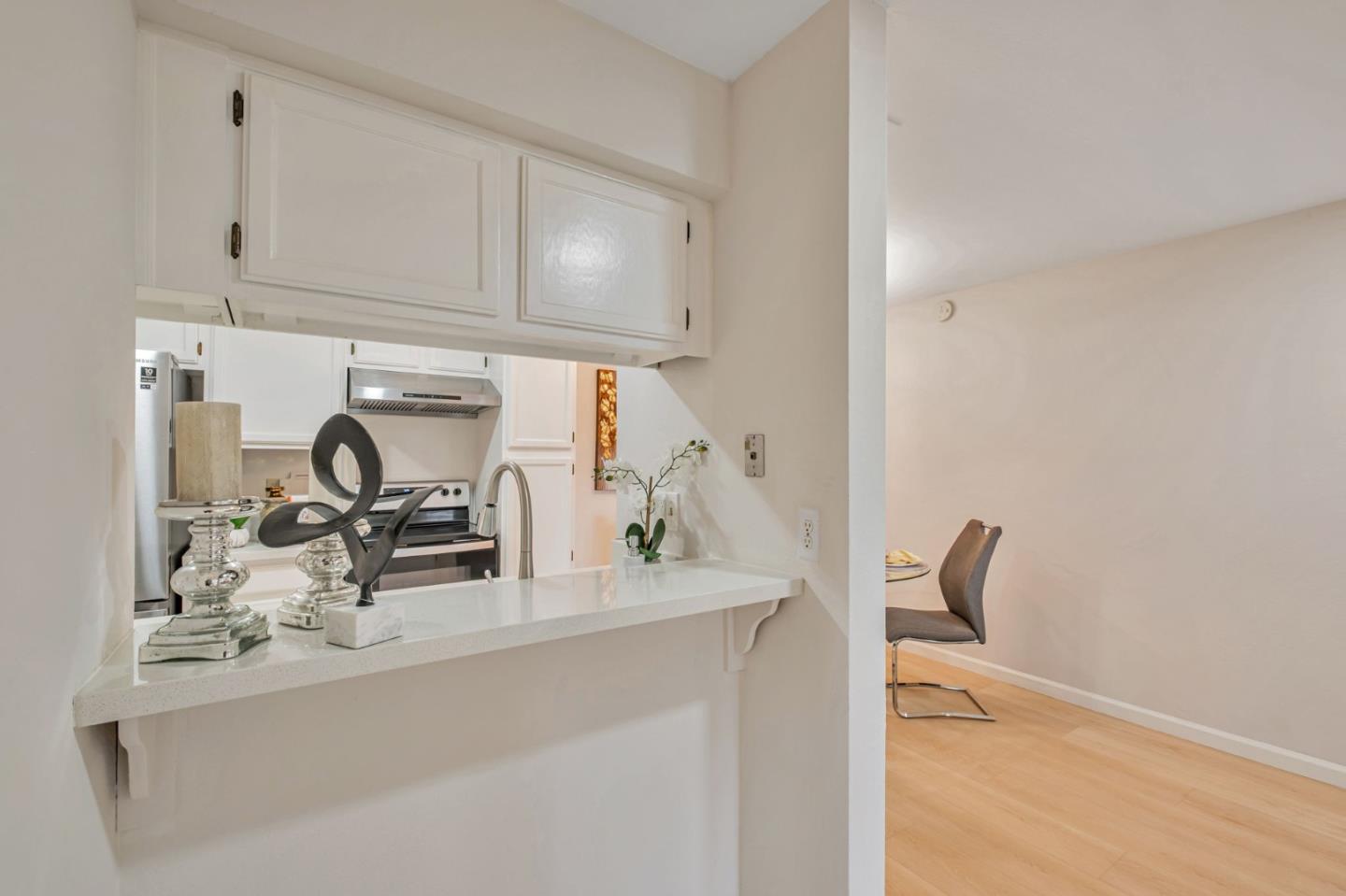 Detail Gallery Image 6 of 42 For 40425 Chapel Way #214,  Fremont,  CA 94538 - 3 Beds | 2 Baths