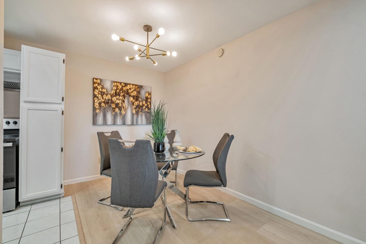 Detail Gallery Image 7 of 42 For 40425 Chapel Way #214,  Fremont,  CA 94538 - 3 Beds | 2 Baths