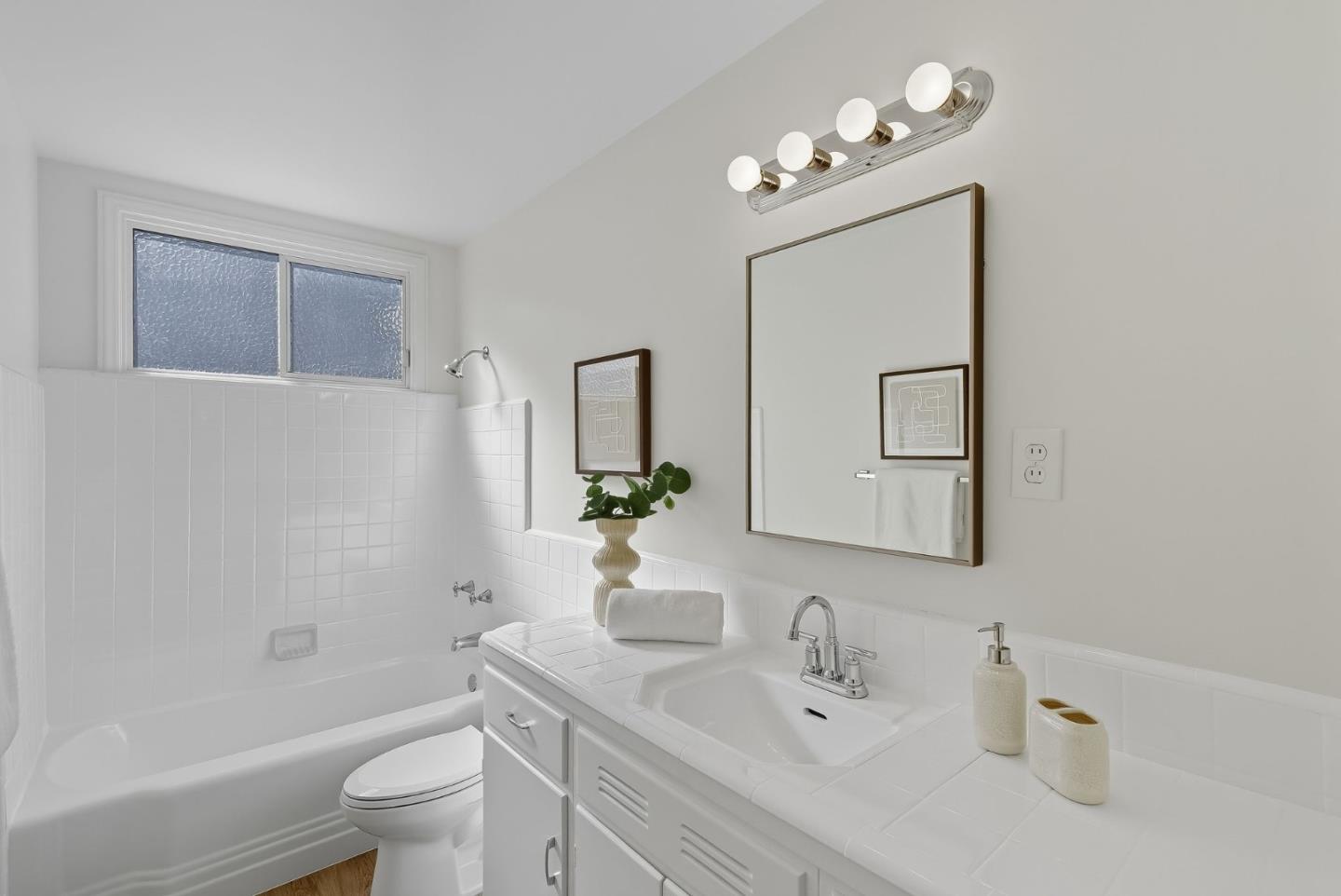 Detail Gallery Image 22 of 29 For 752 Cherry Ave, San Bruno,  CA 94066 - 3 Beds | 1 Baths