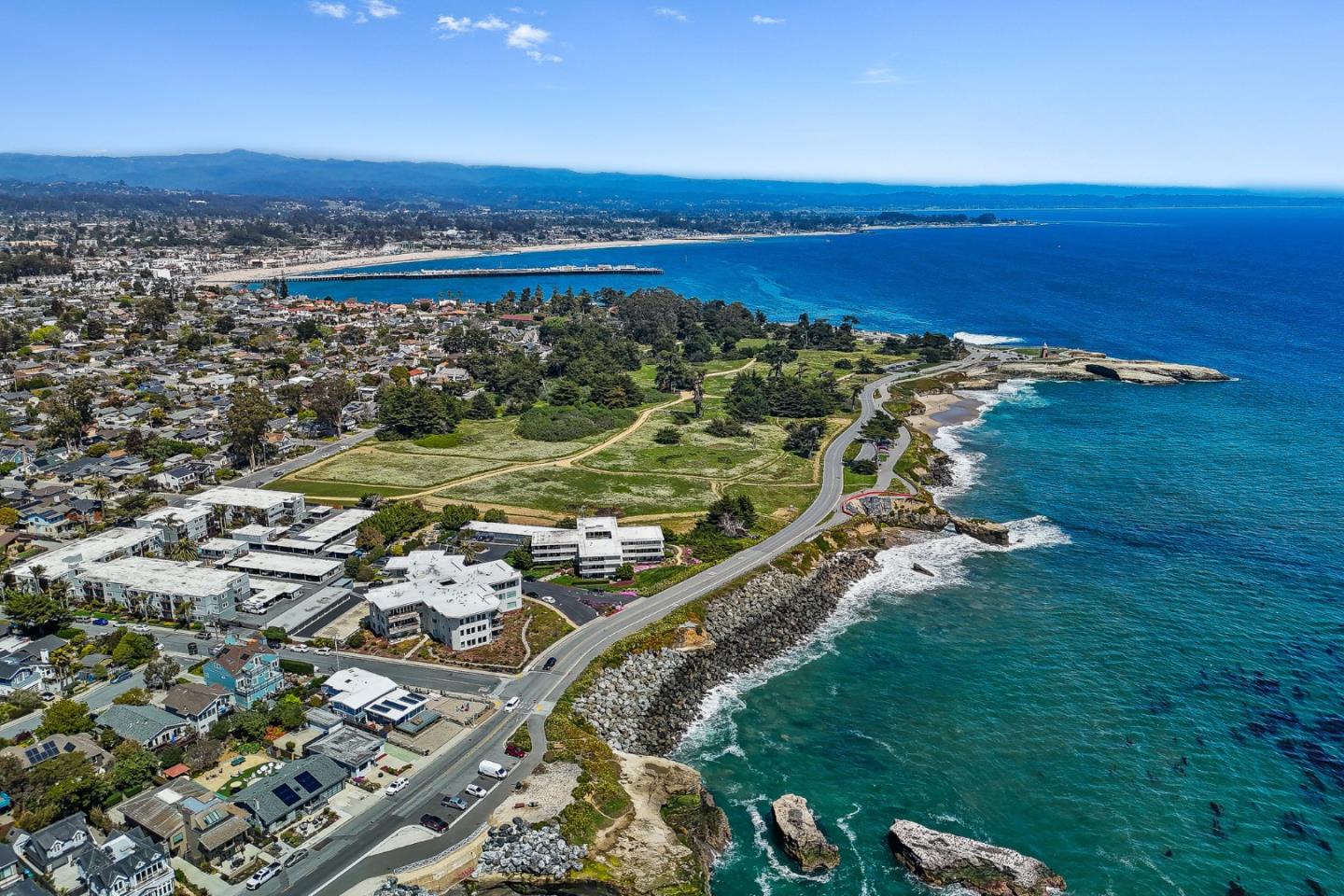 Detail Gallery Image 23 of 50 For 890 West Cliff Dr #8,  Santa Cruz,  CA 95060 - 2 Beds | 2 Baths