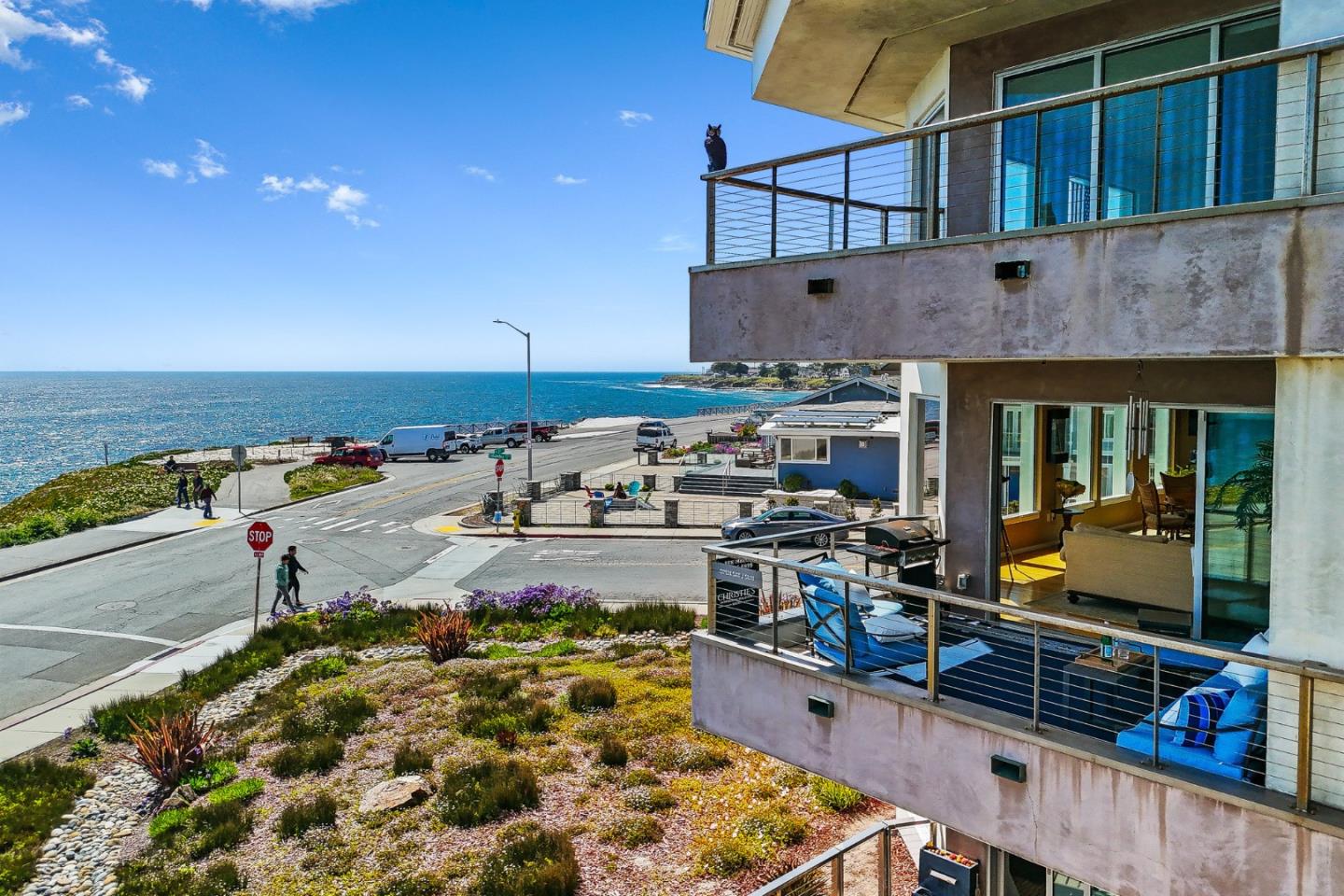 Detail Gallery Image 3 of 50 For 890 West Cliff Dr #8,  Santa Cruz,  CA 95060 - 2 Beds | 2 Baths