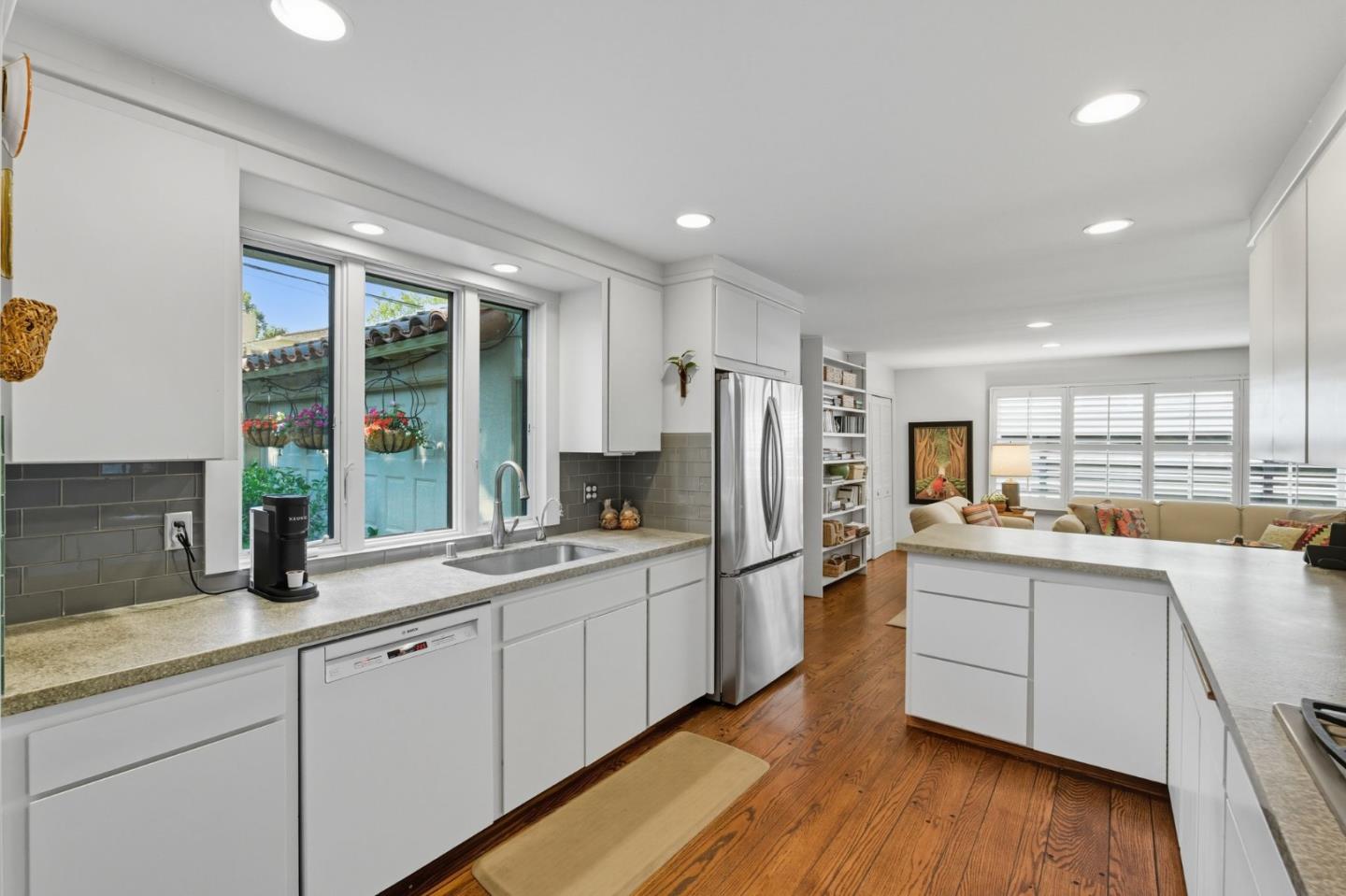 Detail Gallery Image 20 of 54 For 353 Franklin St, San Mateo,  CA 94402 - 3 Beds | 3 Baths