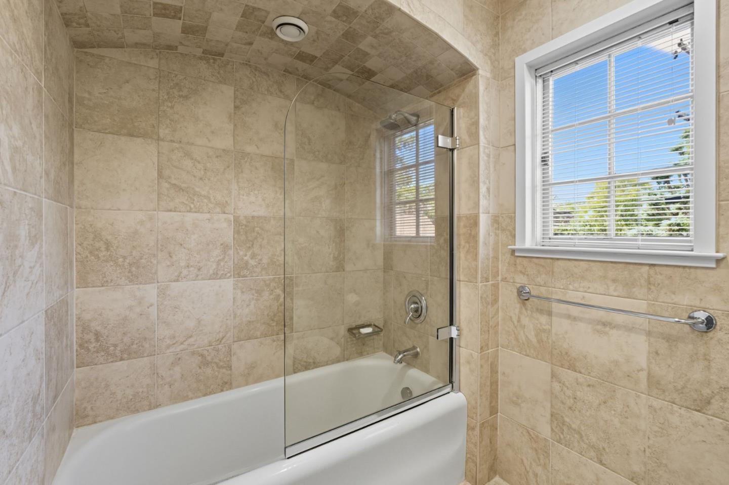 Detail Gallery Image 44 of 54 For 353 Franklin St, San Mateo,  CA 94402 - 3 Beds | 3 Baths