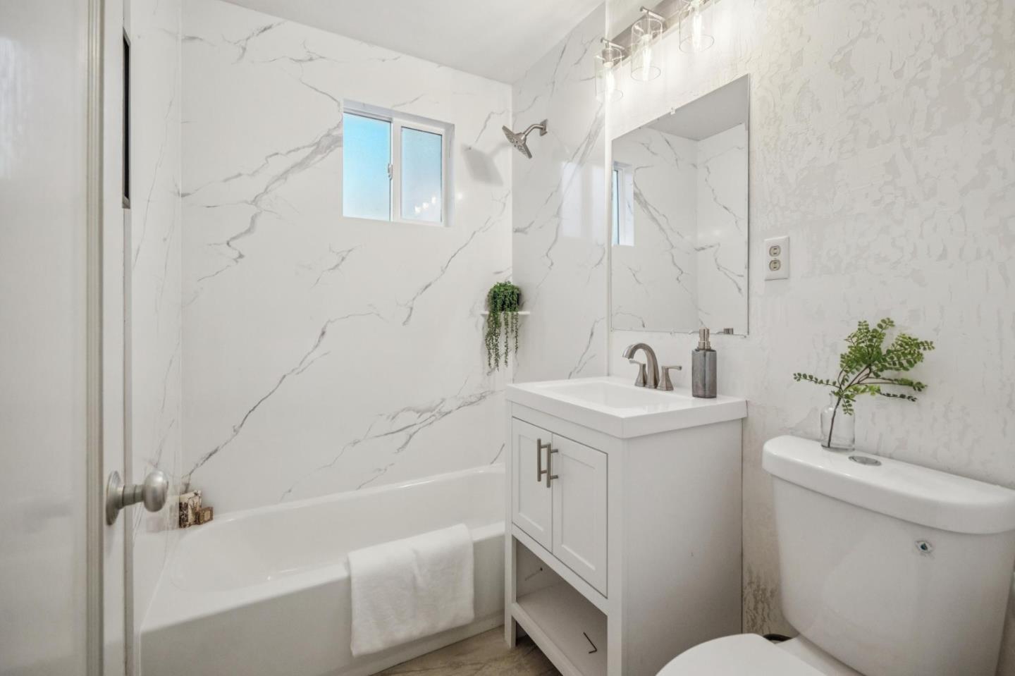 Detail Gallery Image 17 of 22 For 244 Juanita Ave, Pacifica,  CA 94044 - 3 Beds | 2 Baths