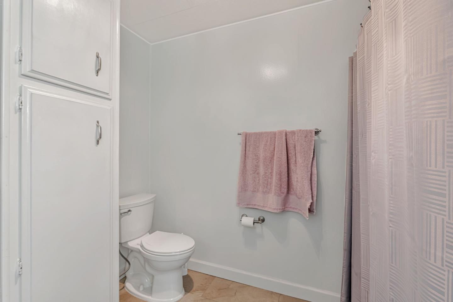 Detail Gallery Image 23 of 37 For 29129 Verdi Rd #29129,  Hayward,  CA 94544 - 2 Beds | 2 Baths