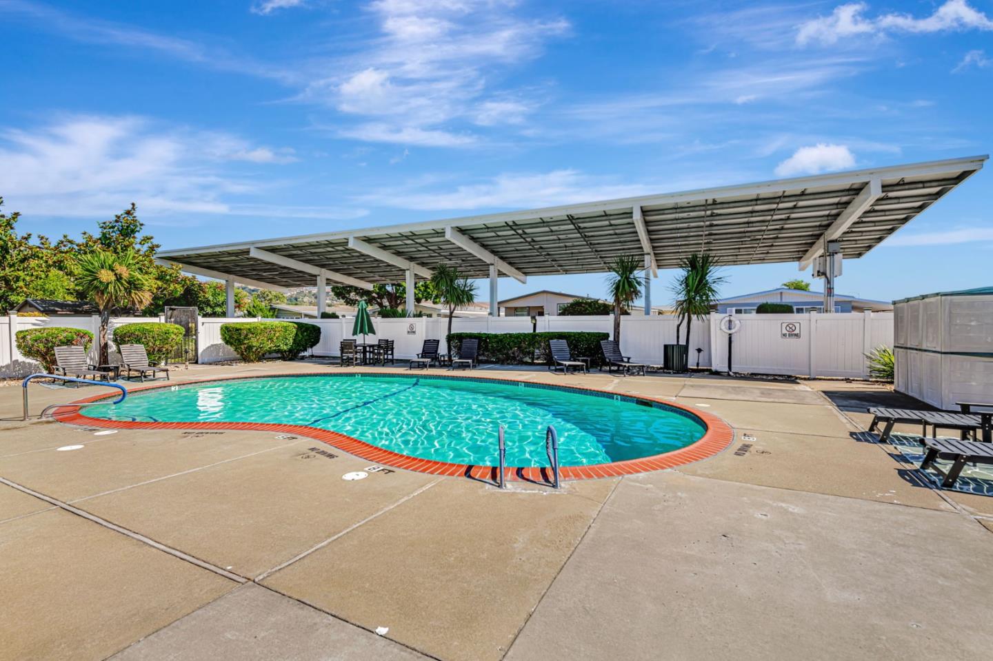 Detail Gallery Image 30 of 37 For 29129 Verdi Rd #29129,  Hayward,  CA 94544 - 2 Beds | 2 Baths