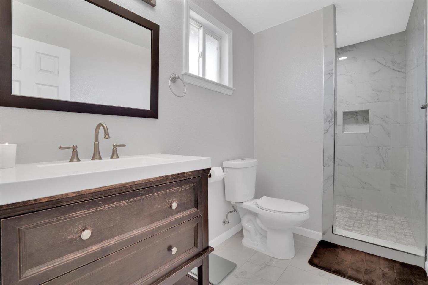 Detail Gallery Image 13 of 17 For 2417 Andre Ln, Turlock,  CA 95382 - 3 Beds | 2 Baths