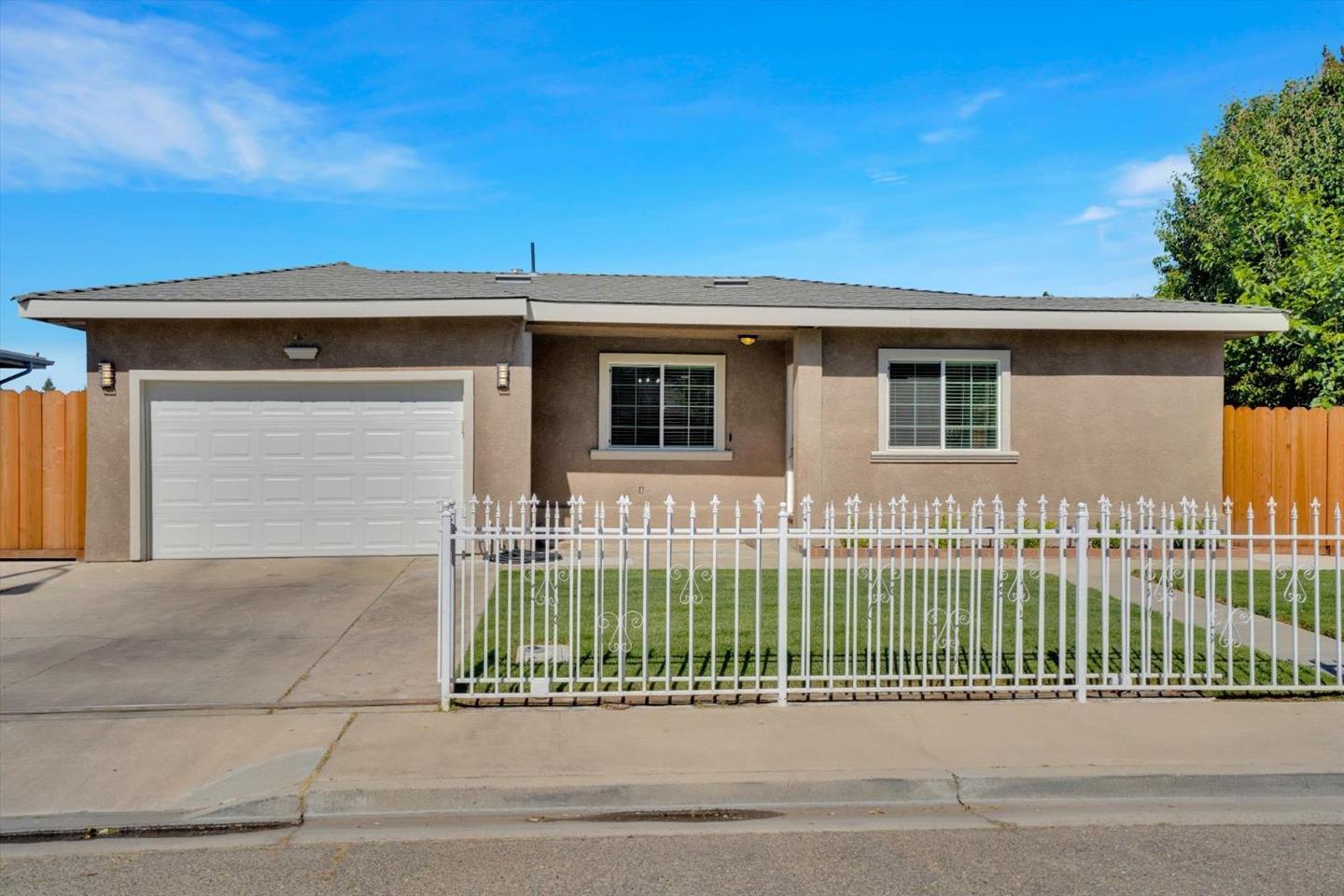 Detail Gallery Image 16 of 17 For 2417 Andre Ln, Turlock,  CA 95382 - 3 Beds | 2 Baths