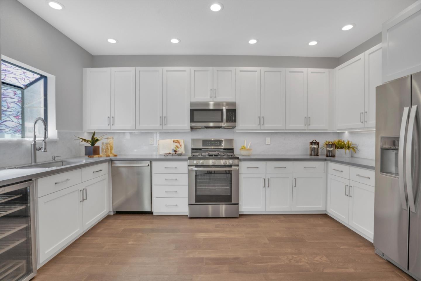 Detail Gallery Image 10 of 40 For 7625 Mission St, Daly City,  CA 94014 - 3 Beds | 2/1 Baths