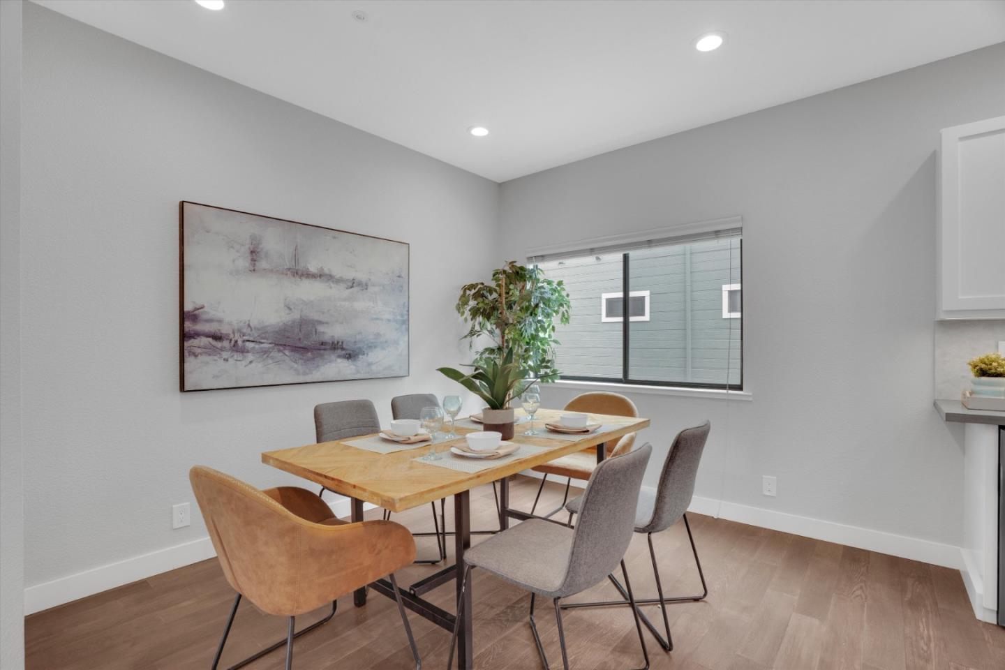 Detail Gallery Image 15 of 40 For 7625 Mission St, Daly City,  CA 94014 - 3 Beds | 2/1 Baths