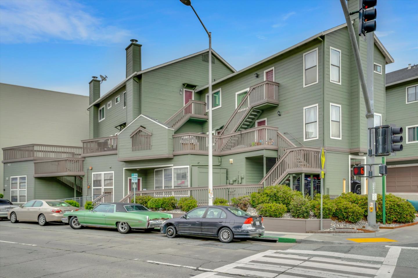 Detail Gallery Image 33 of 40 For 7625 Mission St, Daly City,  CA 94014 - 3 Beds | 2/1 Baths