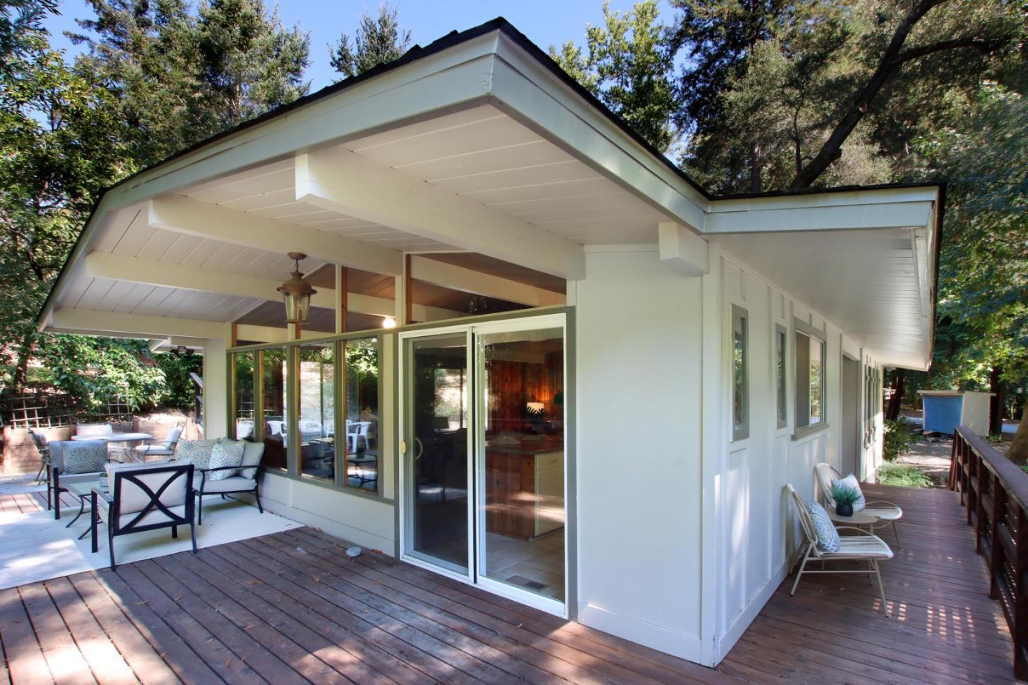 Detail Gallery Image 3 of 37 For 15715 Forest Hill Dr, Boulder Creek,  CA 95006 - 2 Beds | 2 Baths