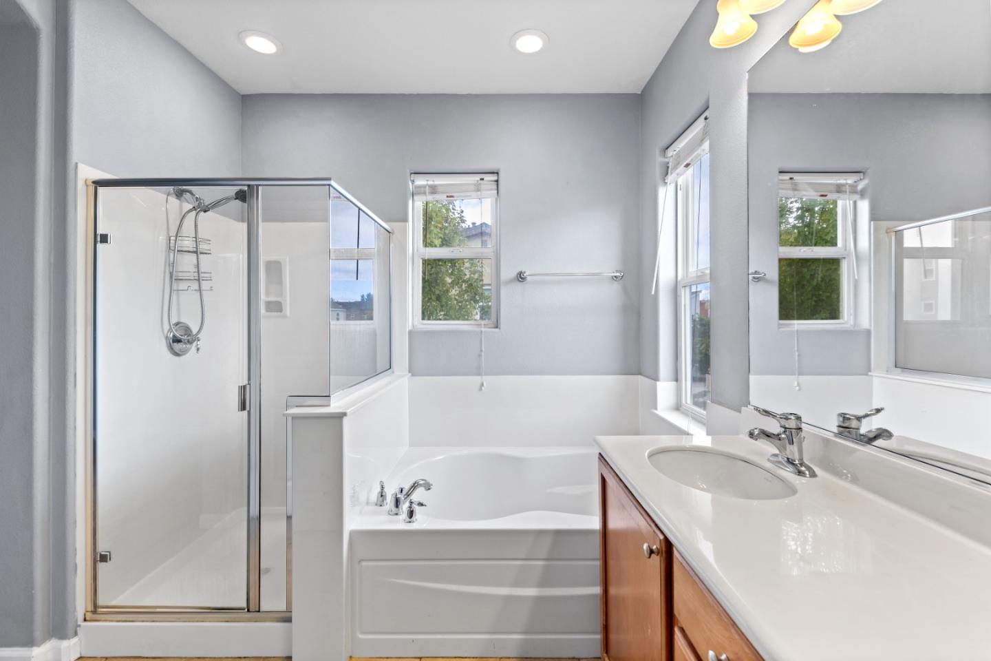 Detail Gallery Image 34 of 64 For 2872 10th St, San Pablo,  CA 94806 - 3 Beds | 2/1 Baths