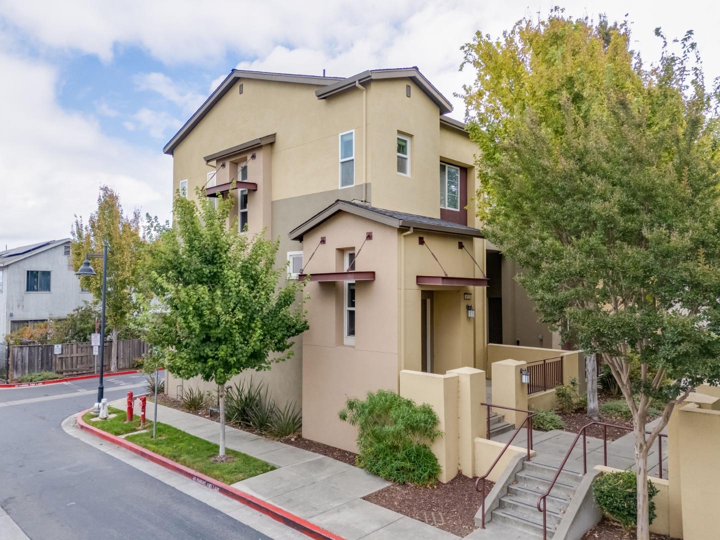Detail Gallery Image 6 of 64 For 2872 10th St, San Pablo,  CA 94806 - 3 Beds | 2/1 Baths