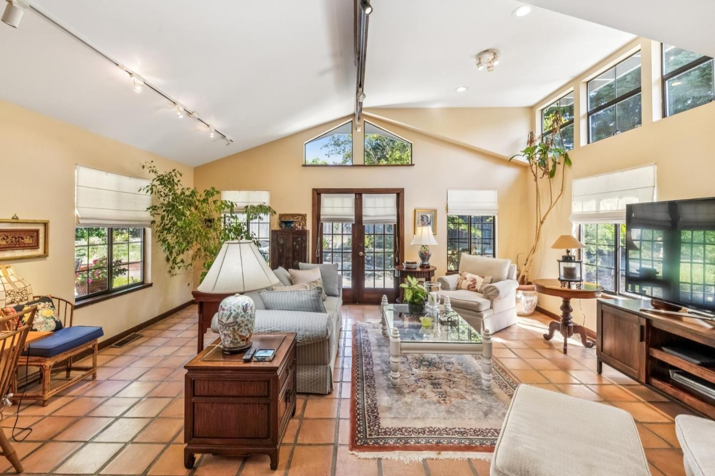 Detail Gallery Image 16 of 48 For 1211 Canada Rd, Woodside,  CA 94062 - 3 Beds | 2 Baths
