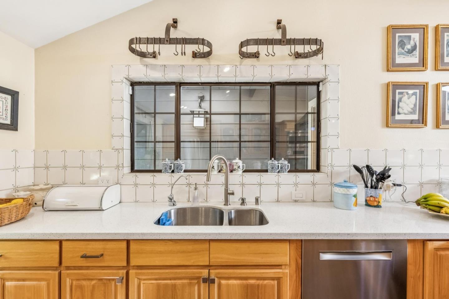 Detail Gallery Image 26 of 48 For 1211 Canada Rd, Woodside,  CA 94062 - 3 Beds | 2 Baths