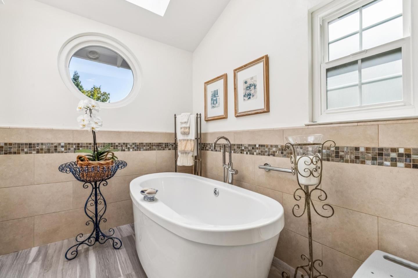 Detail Gallery Image 34 of 48 For 1211 Canada Rd, Woodside,  CA 94062 - 3 Beds | 2 Baths
