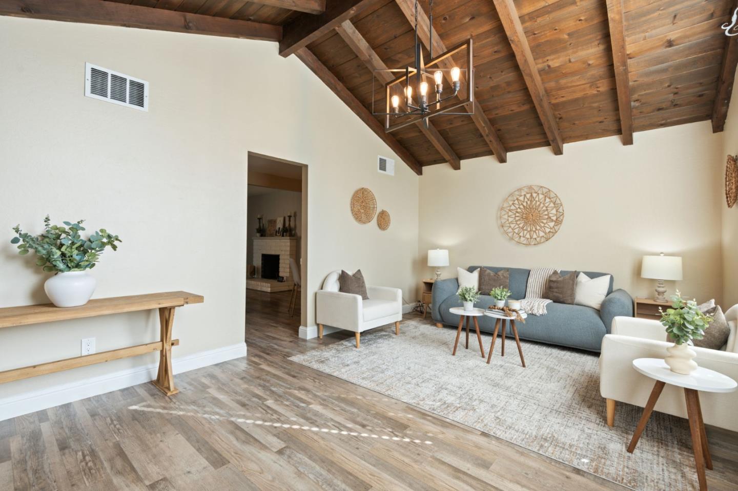 Detail Gallery Image 4 of 28 For 1316 Ginnywood Ct, Modesto,  CA 95355 - 3 Beds | 2 Baths