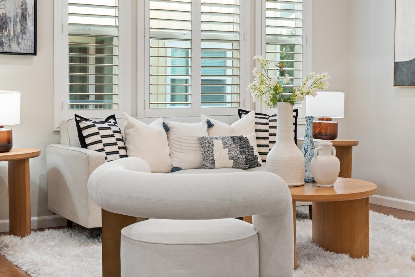 Detail Gallery Image 14 of 56 For 104 N Hummingbird Ln, San Mateo,  CA 94402 - 2 Beds | 2/1 Baths