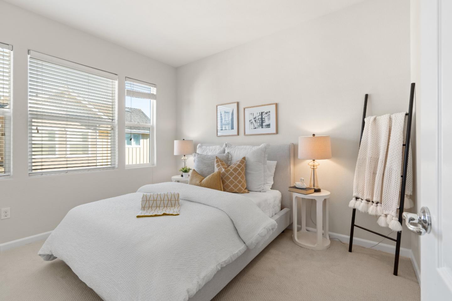 Detail Gallery Image 36 of 56 For 104 N Hummingbird Ln, San Mateo,  CA 94402 - 2 Beds | 2/1 Baths