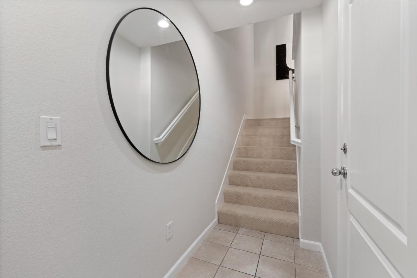 Detail Gallery Image 8 of 56 For 104 N Hummingbird Ln, San Mateo,  CA 94402 - 2 Beds | 2/1 Baths