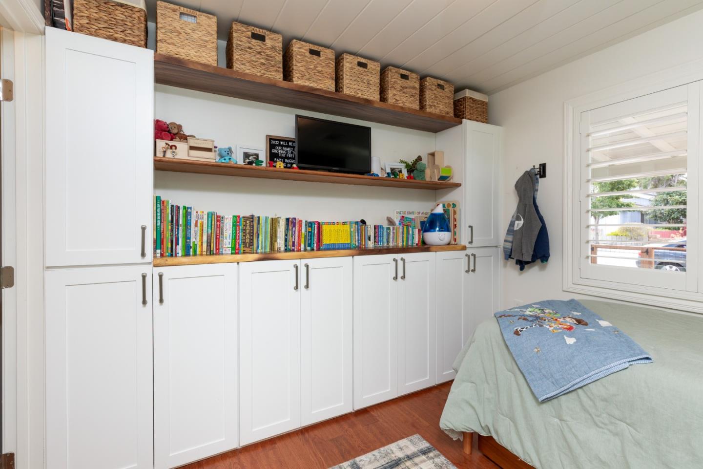 Detail Gallery Image 16 of 29 For 415 Hannon Ave, Monterey,  CA 93940 - 2 Beds | 2 Baths