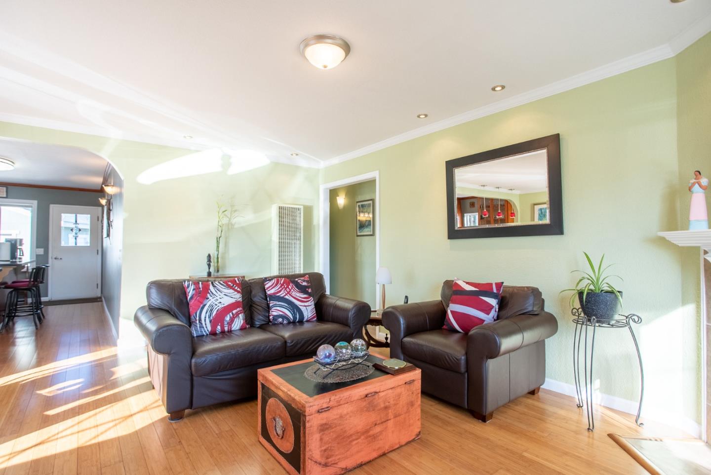 Detail Gallery Image 12 of 39 For 616 Mayfair Ave, South San Francisco,  CA 94080 - 3 Beds | 1 Baths