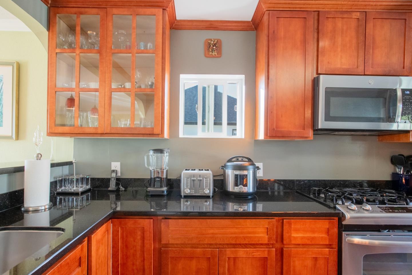 Detail Gallery Image 14 of 39 For 616 Mayfair Ave, South San Francisco,  CA 94080 - 3 Beds | 1 Baths