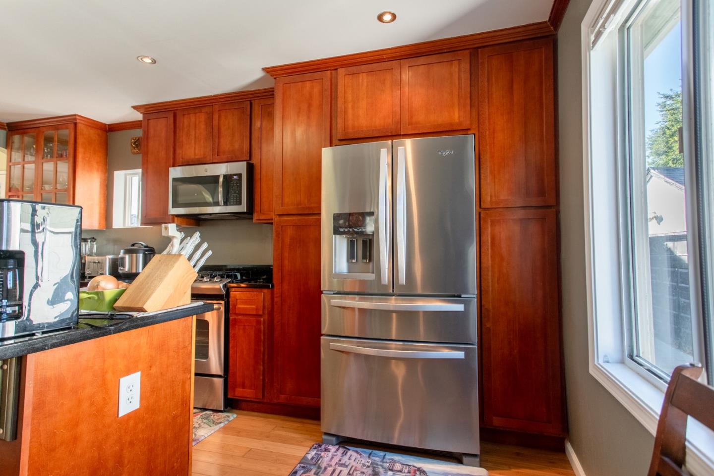 Detail Gallery Image 16 of 39 For 616 Mayfair Ave, South San Francisco,  CA 94080 - 3 Beds | 1 Baths