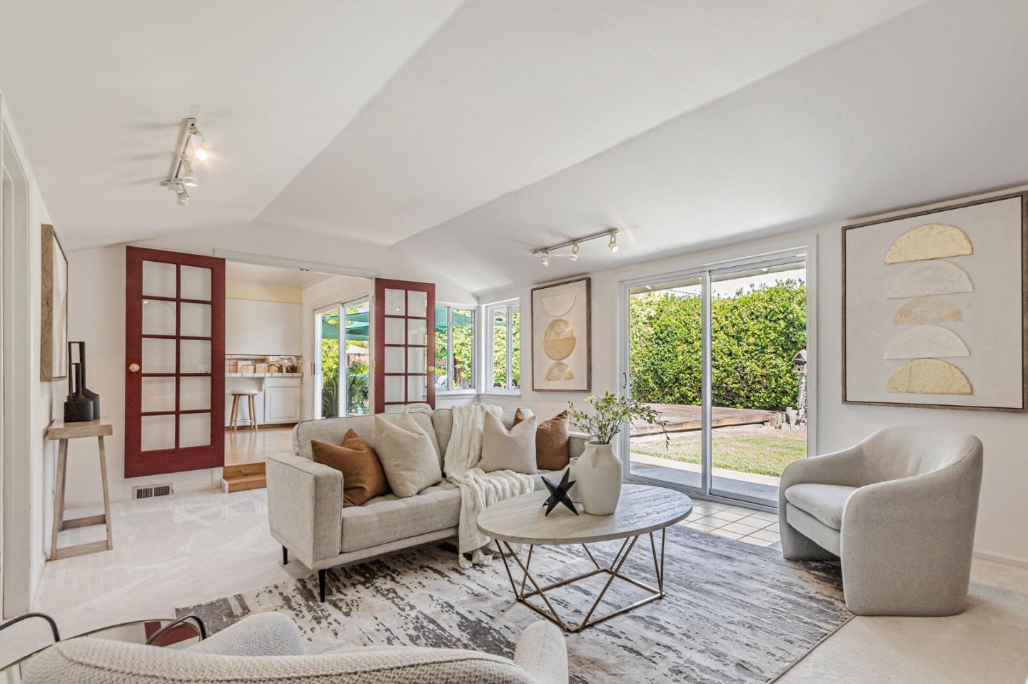 Detail Gallery Image 17 of 48 For 1402 Bedford Ave, Sunnyvale,  CA 94087 - 4 Beds | 3 Baths