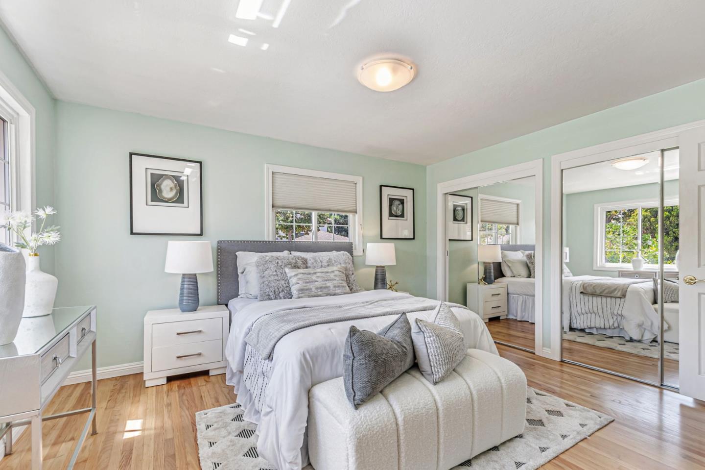 Detail Gallery Image 29 of 48 For 1402 Bedford Ave, Sunnyvale,  CA 94087 - 4 Beds | 3 Baths